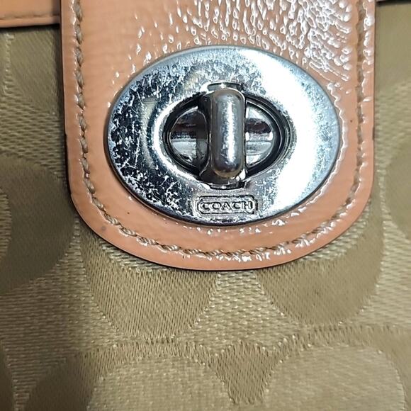 Coach Womens C Signature Canvas Beige & Cream Front Gold Turn Closure Wallet 8" - Picture 4 of 6